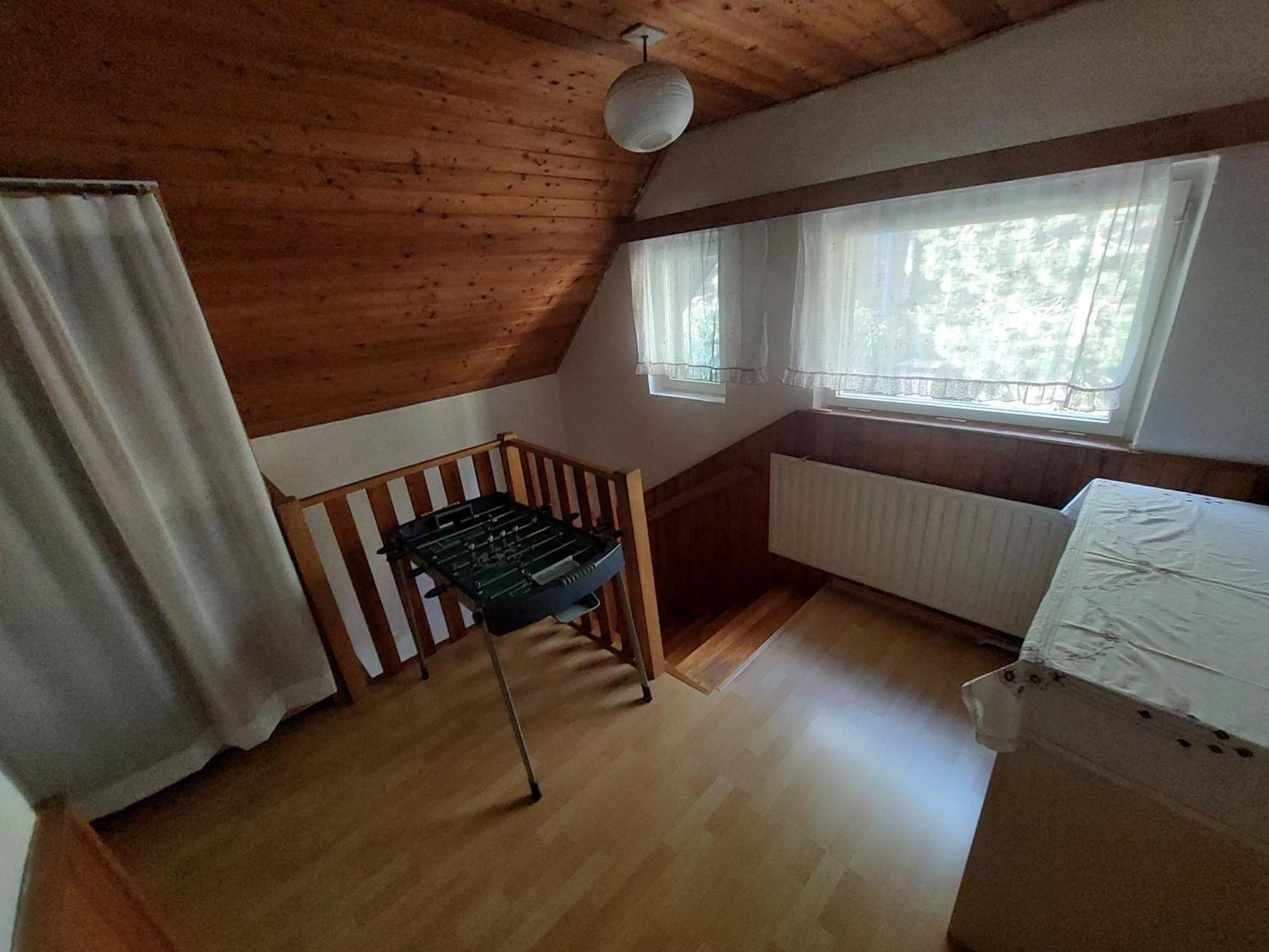Chata Na Poskle U Lesa S Vyhledem Hutisko Bagian luar foto